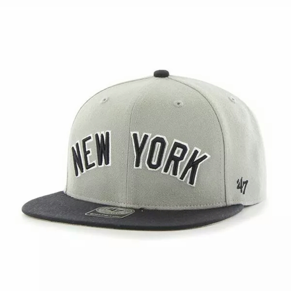 MLB New York Yankees Captain Snapback Hat